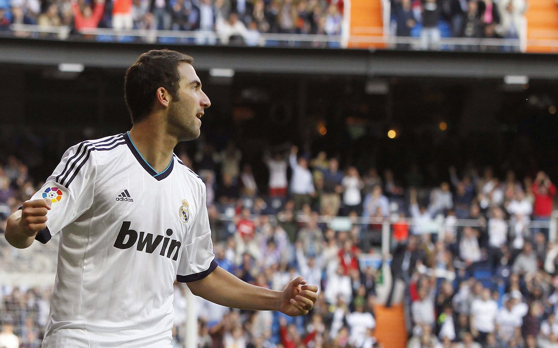 开云体育下载官网-球队在节奏混乱中是否更需依赖经验型球员,球队在节奏混乱中是否更需依赖经验型球员